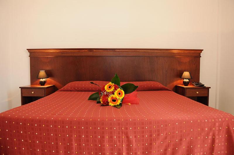 Agri Hotel Conte Salentino Sant Isidoro  Eksteriør billede