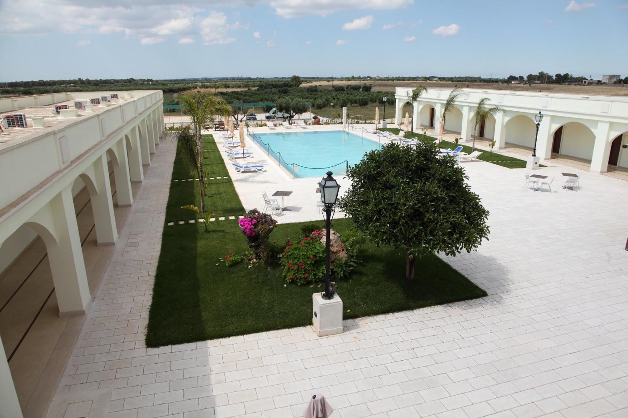 Agri Hotel Conte Salentino Sant Isidoro  Eksteriør billede