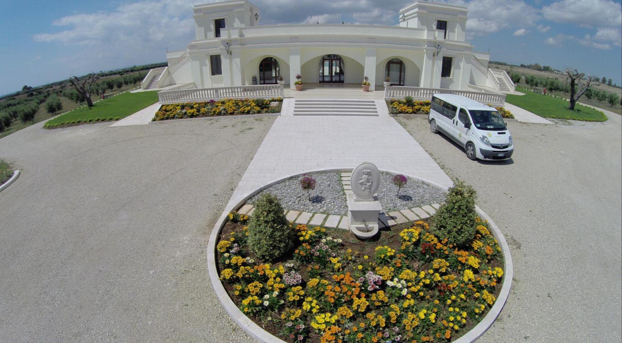 Agri Hotel Conte Salentino Sant Isidoro  Eksteriør billede