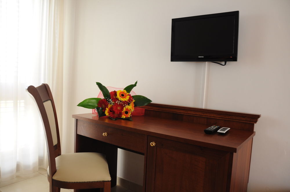 Agri Hotel Conte Salentino Sant Isidoro  Eksteriør billede